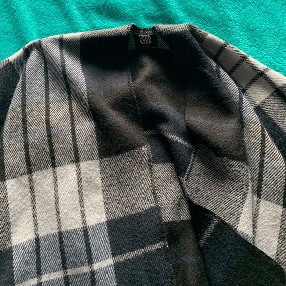 Plaid, Wool Blanket Scarf - Picture 5 of 7
